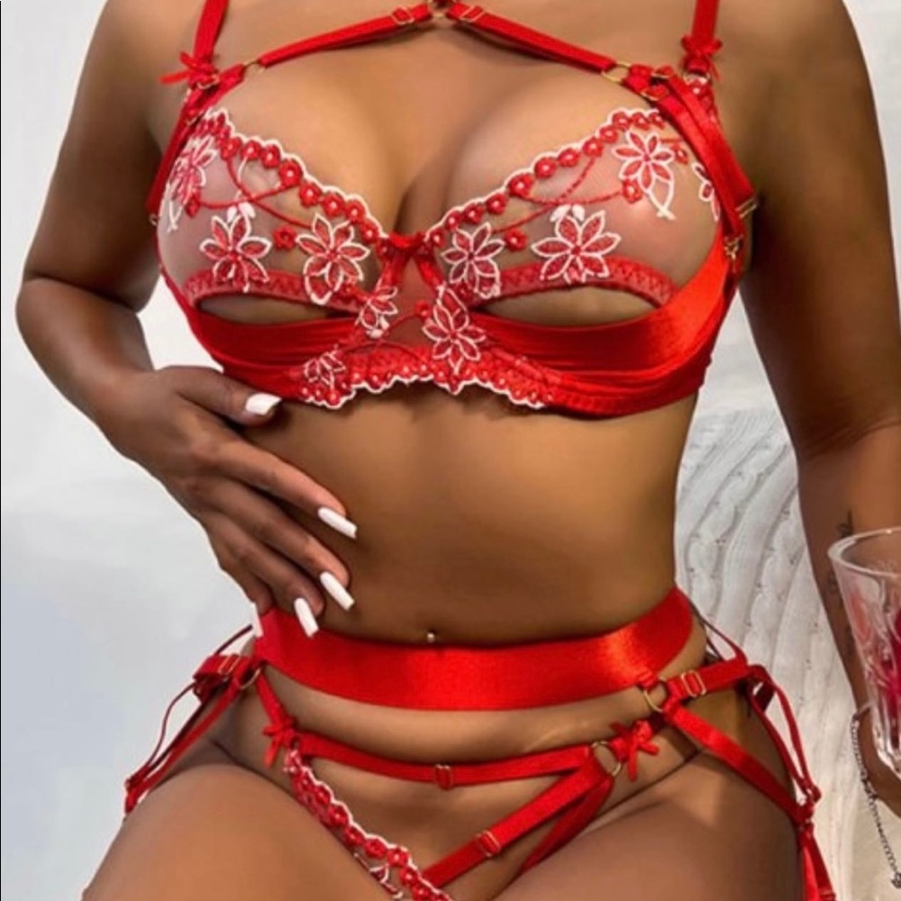 3pcs lingerie sets in red and black
